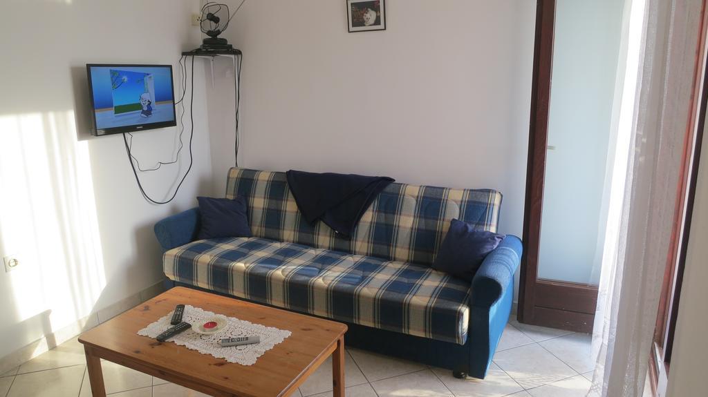 Apartment Josipa Malinska Bagian luar foto
